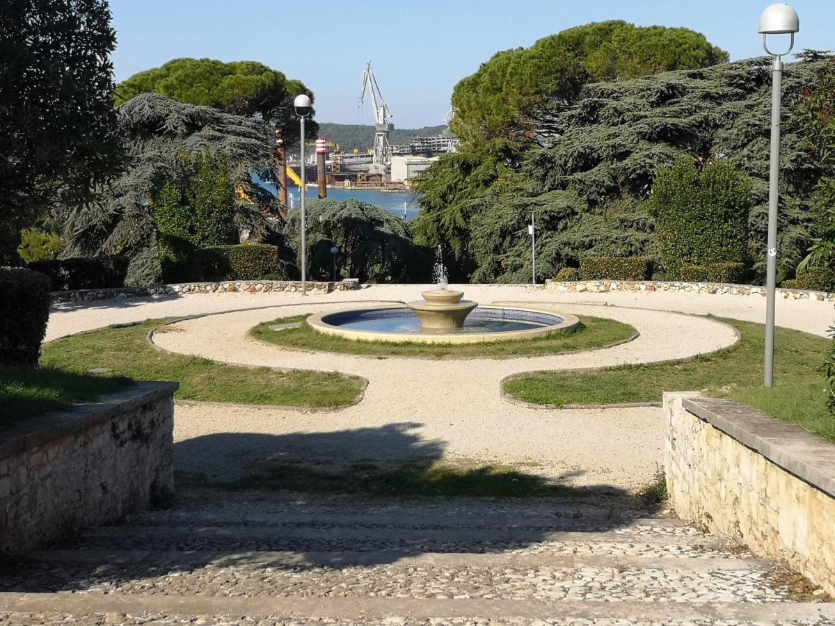Apartman Monte Zaro Park プーラ エクステリア 写真