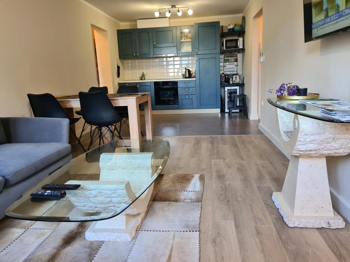 Apartman Monte Zaro Park プーラ エクステリア 写真